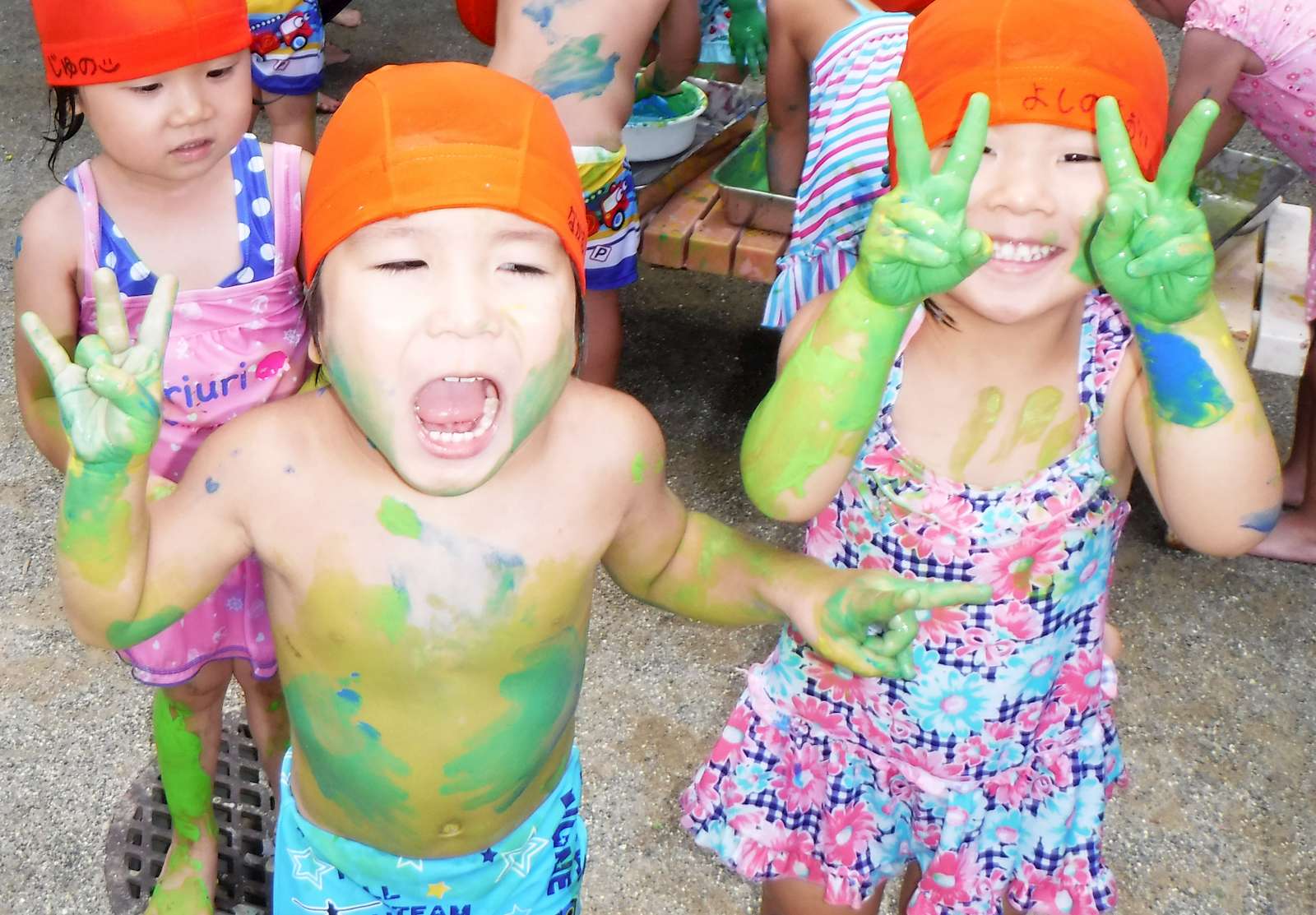 明るく元気な子